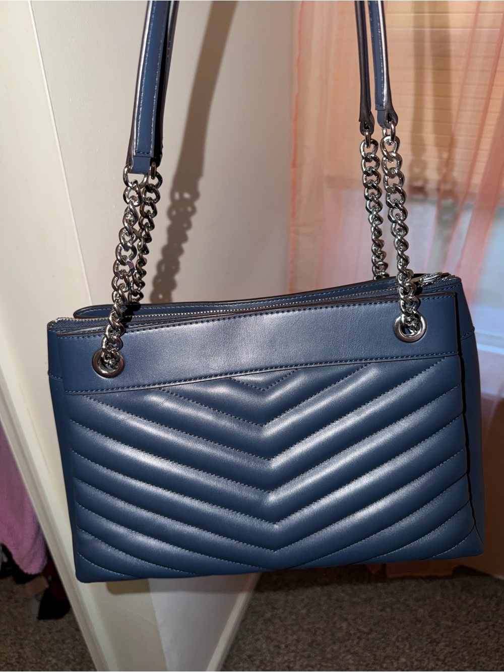 Michael Kors Navy Quilted Shoulder Bag with Chain Straps - Picture 2 of 5